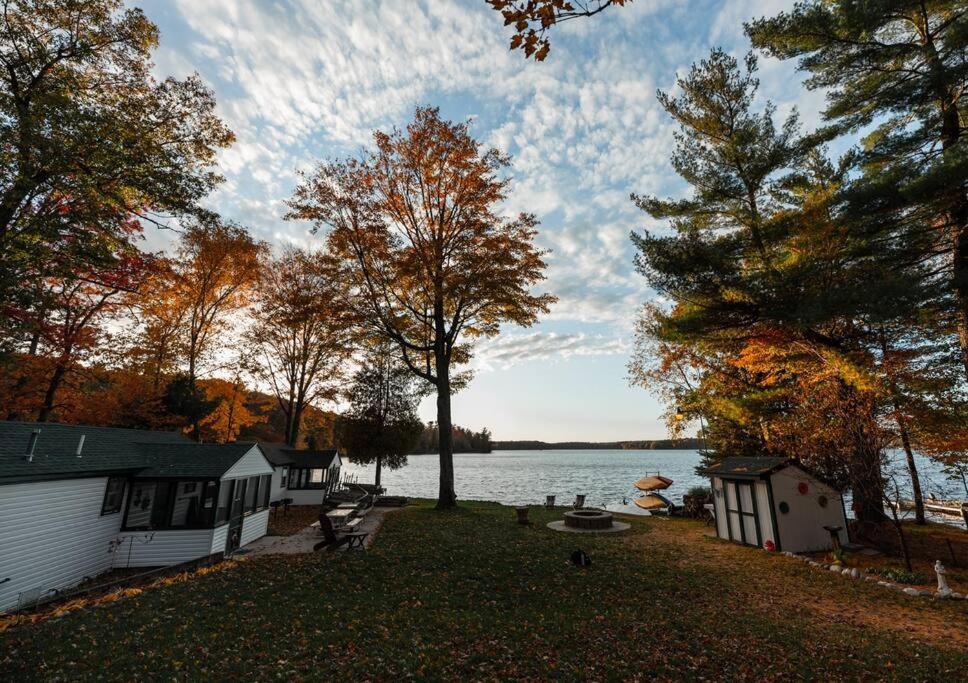 Big Blue Lake Cottages, Llc - Cottage #5 Holton Extérieur photo
