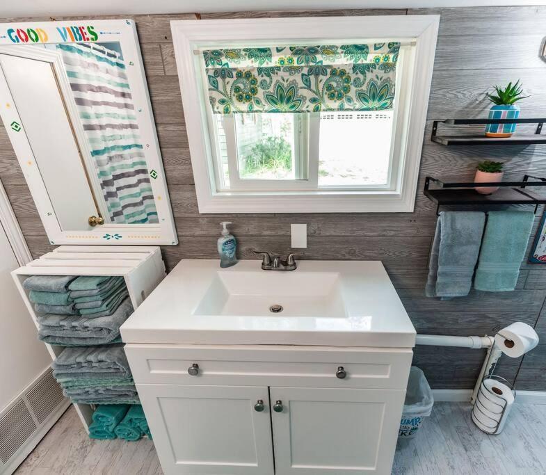 Big Blue Lake Cottages, Llc - Cottage #5 Holton Extérieur photo