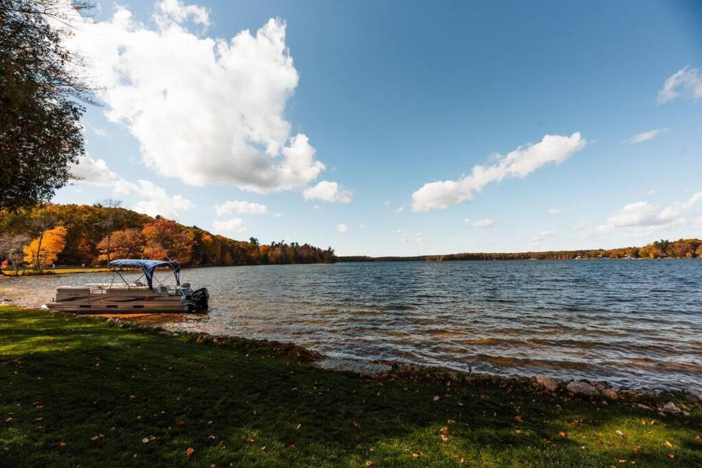 Big Blue Lake Cottages, Llc - Cottage #5 Holton Extérieur photo