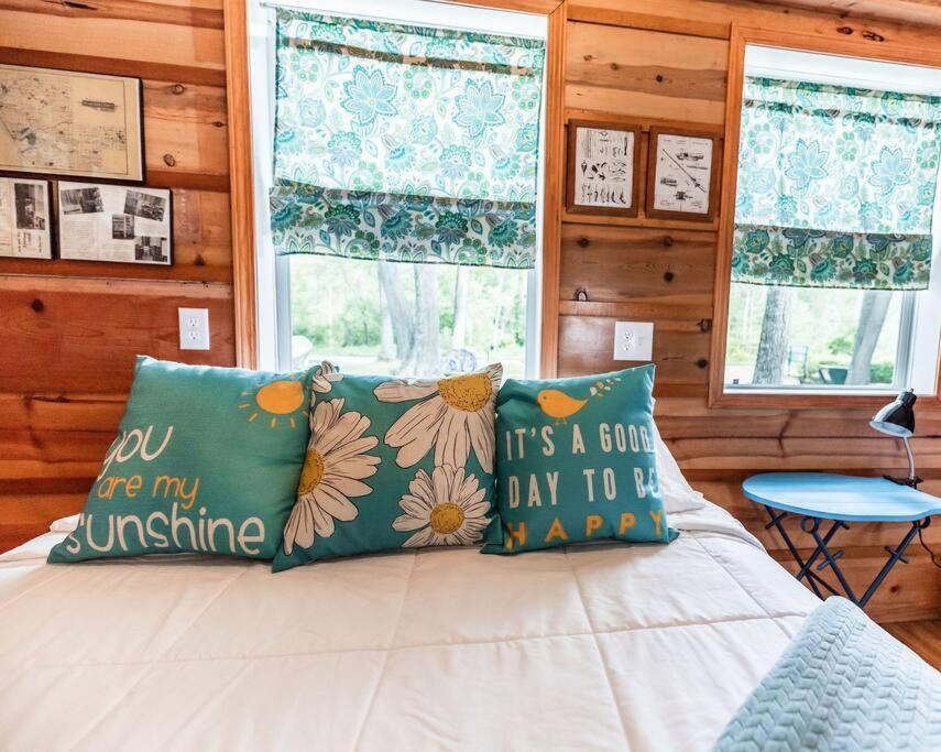 Big Blue Lake Cottages, Llc - Cottage #5 Holton Extérieur photo