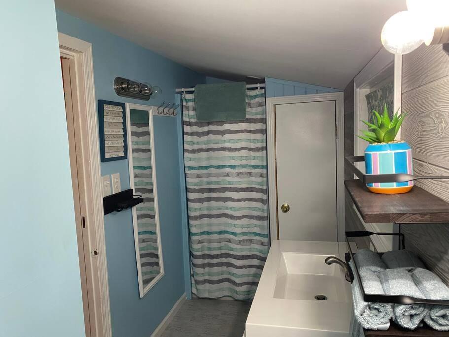 Big Blue Lake Cottages, Llc - Cottage #5 Holton Extérieur photo