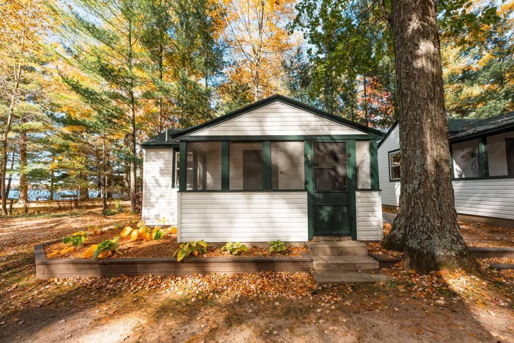 Big Blue Lake Cottages, Llc - Cottage #5 Holton Extérieur photo